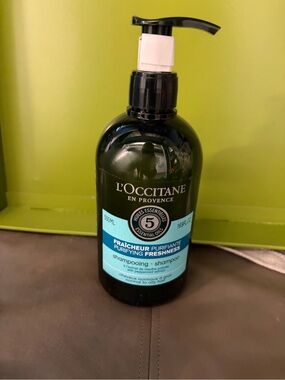 L'OCCITANE Purifying Freshness Shampoo - Dark Green & Aqua Original formula